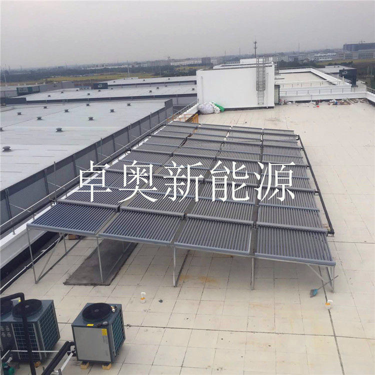 無錫物流園10噸太陽能加空氣能系統(tǒng)