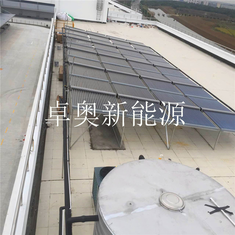 無錫物流園10噸太陽能加空氣能系統(tǒng)